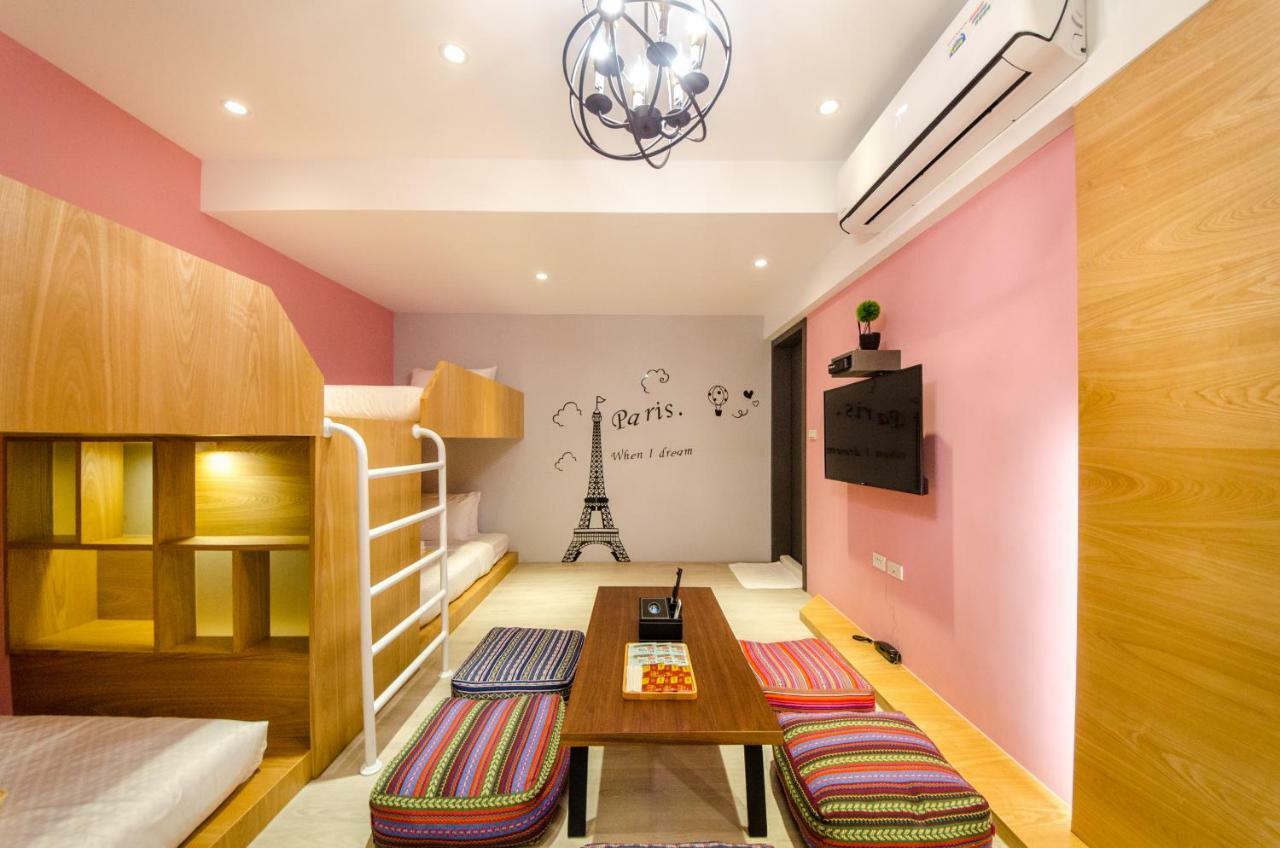 安尼赫時尚旅店 Anich Fashion Inn I 墾丁大街 I 親子遊戲區 I 停車位 Exteriör bild