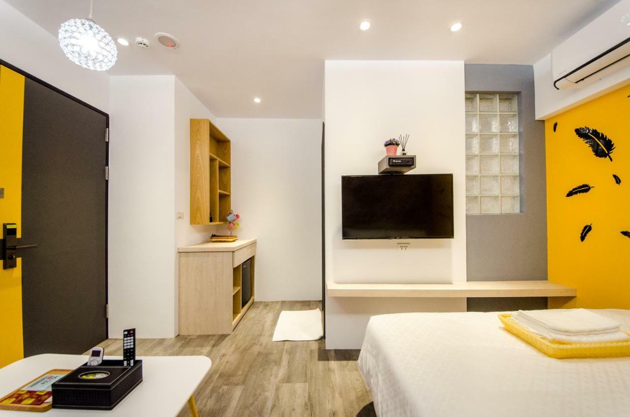安尼赫時尚旅店 Anich Fashion Inn I 墾丁大街 I 親子遊戲區 I 停車位 Exteriör bild