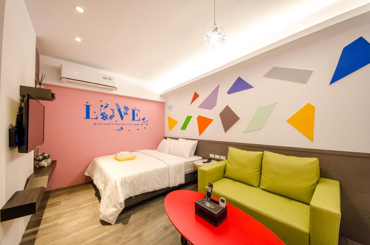 安尼赫時尚旅店 Anich Fashion Inn I 墾丁大街 I 親子遊戲區 I 停車位 Exteriör bild