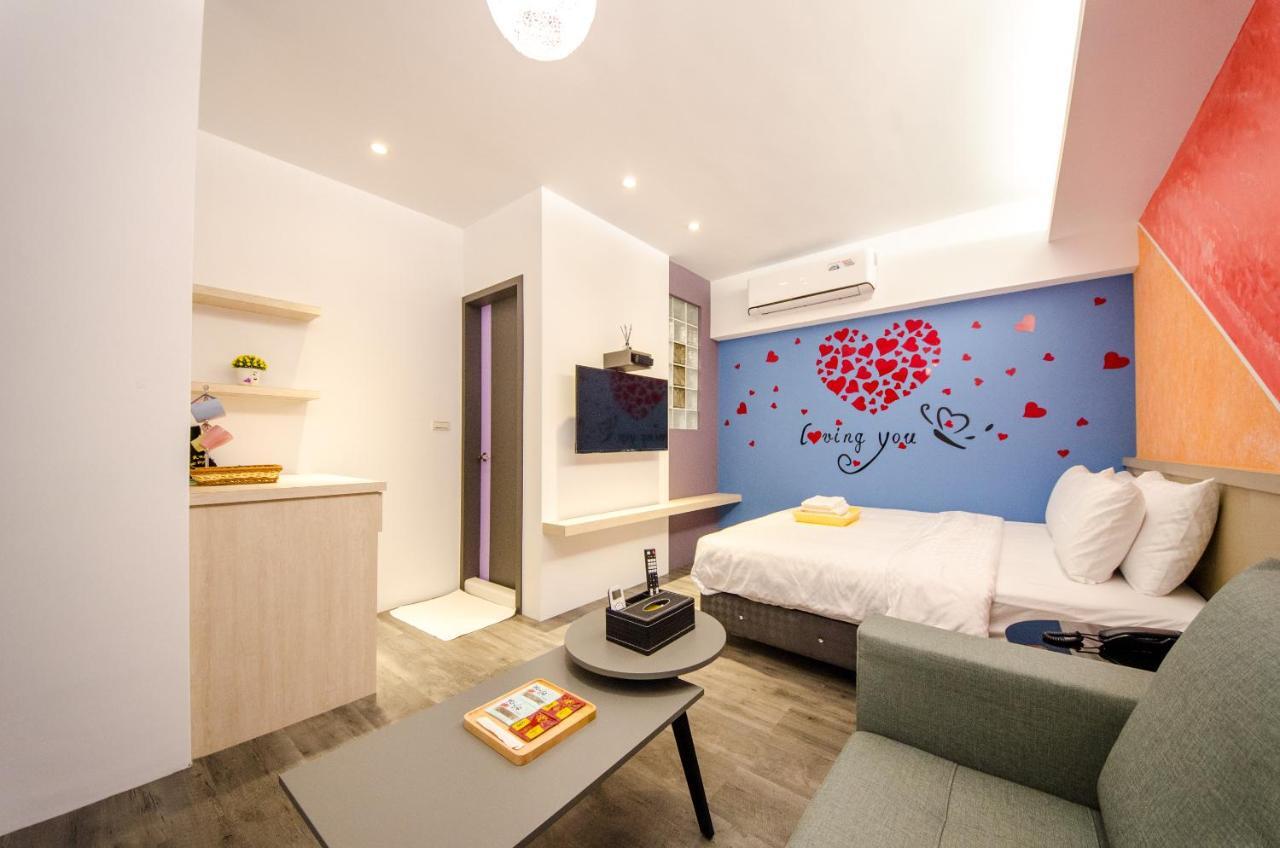 安尼赫時尚旅店 Anich Fashion Inn I 墾丁大街 I 親子遊戲區 I 停車位 Exteriör bild