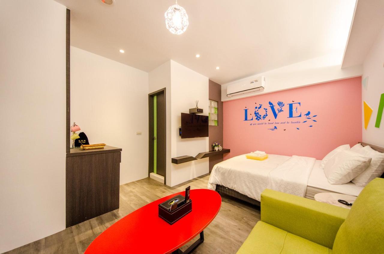 安尼赫時尚旅店 Anich Fashion Inn I 墾丁大街 I 親子遊戲區 I 停車位 Exteriör bild