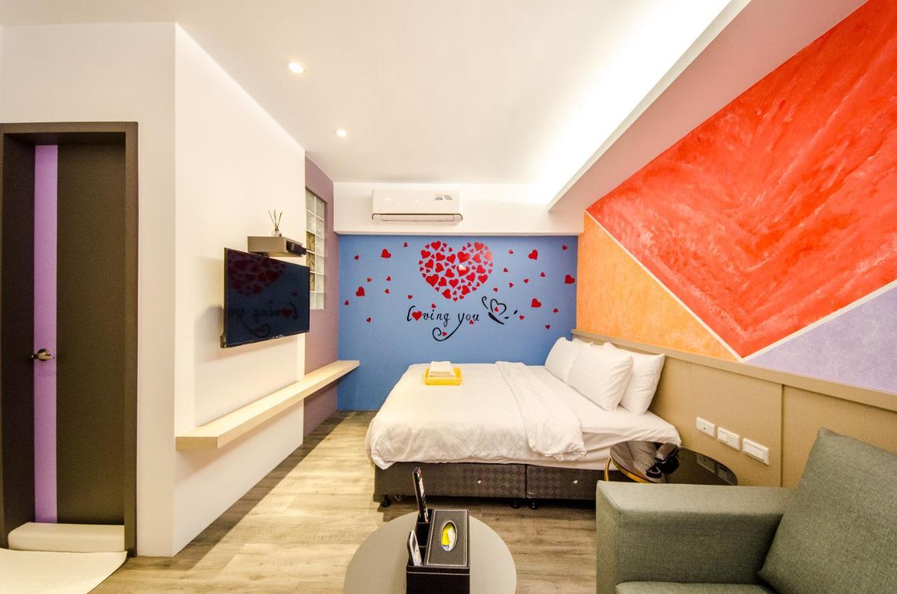 安尼赫時尚旅店 Anich Fashion Inn I 墾丁大街 I 親子遊戲區 I 停車位 Exteriör bild