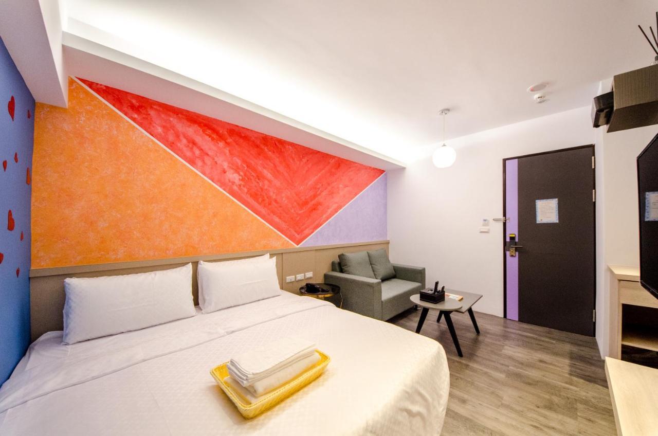 安尼赫時尚旅店 Anich Fashion Inn I 墾丁大街 I 親子遊戲區 I 停車位 Exteriör bild