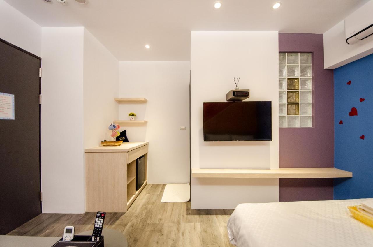 安尼赫時尚旅店 Anich Fashion Inn I 墾丁大街 I 親子遊戲區 I 停車位 Exteriör bild