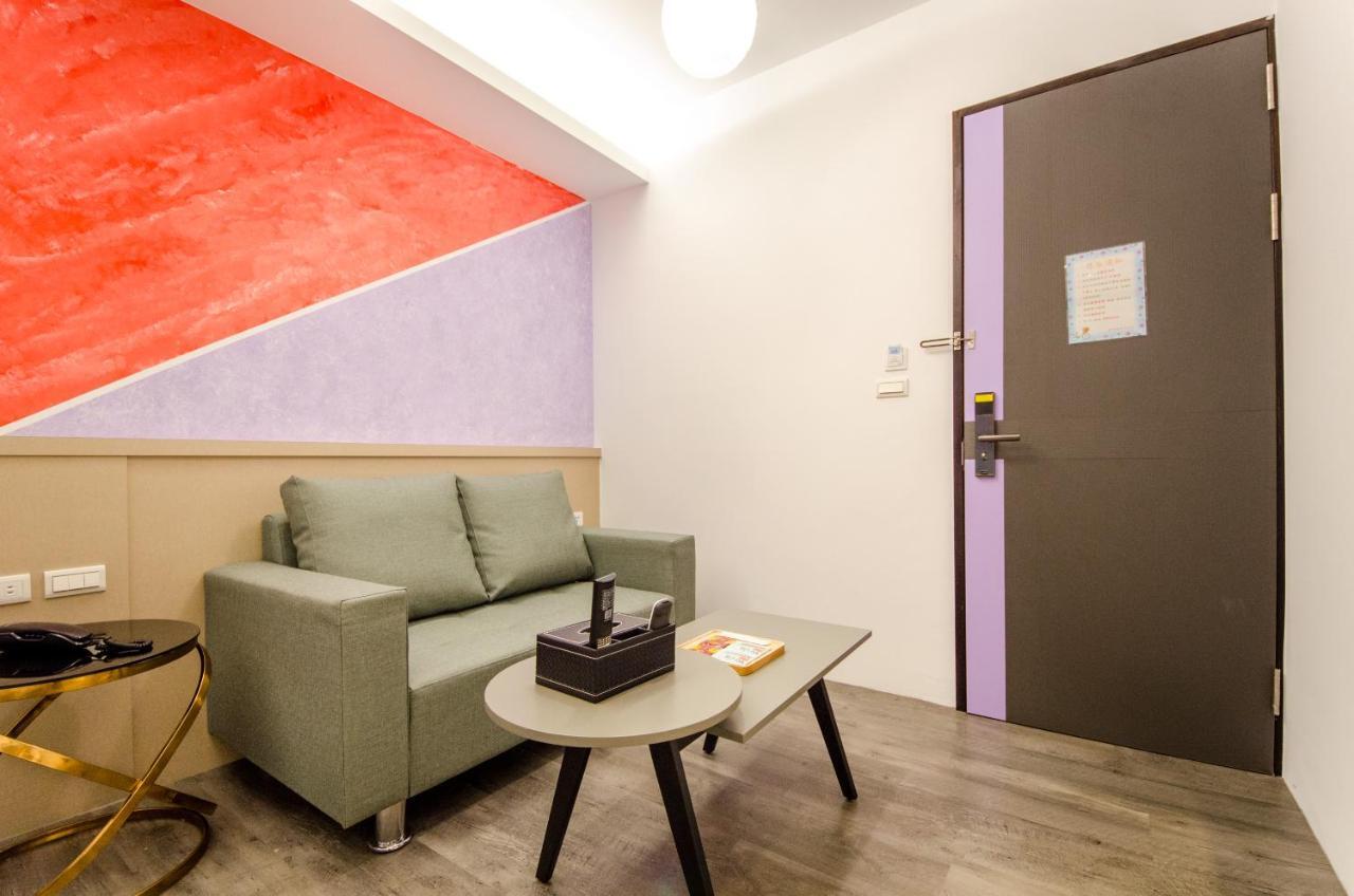 安尼赫時尚旅店 Anich Fashion Inn I 墾丁大街 I 親子遊戲區 I 停車位 Exteriör bild