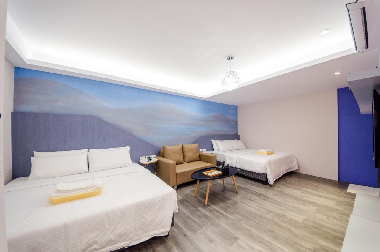 安尼赫時尚旅店 Anich Fashion Inn I 墾丁大街 I 親子遊戲區 I 停車位 Exteriör bild