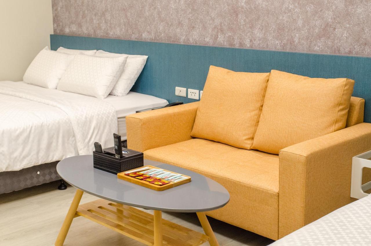 安尼赫時尚旅店 Anich Fashion Inn I 墾丁大街 I 親子遊戲區 I 停車位 Exteriör bild
