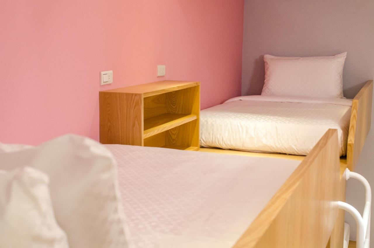 安尼赫時尚旅店 Anich Fashion Inn I 墾丁大街 I 親子遊戲區 I 停車位 Exteriör bild